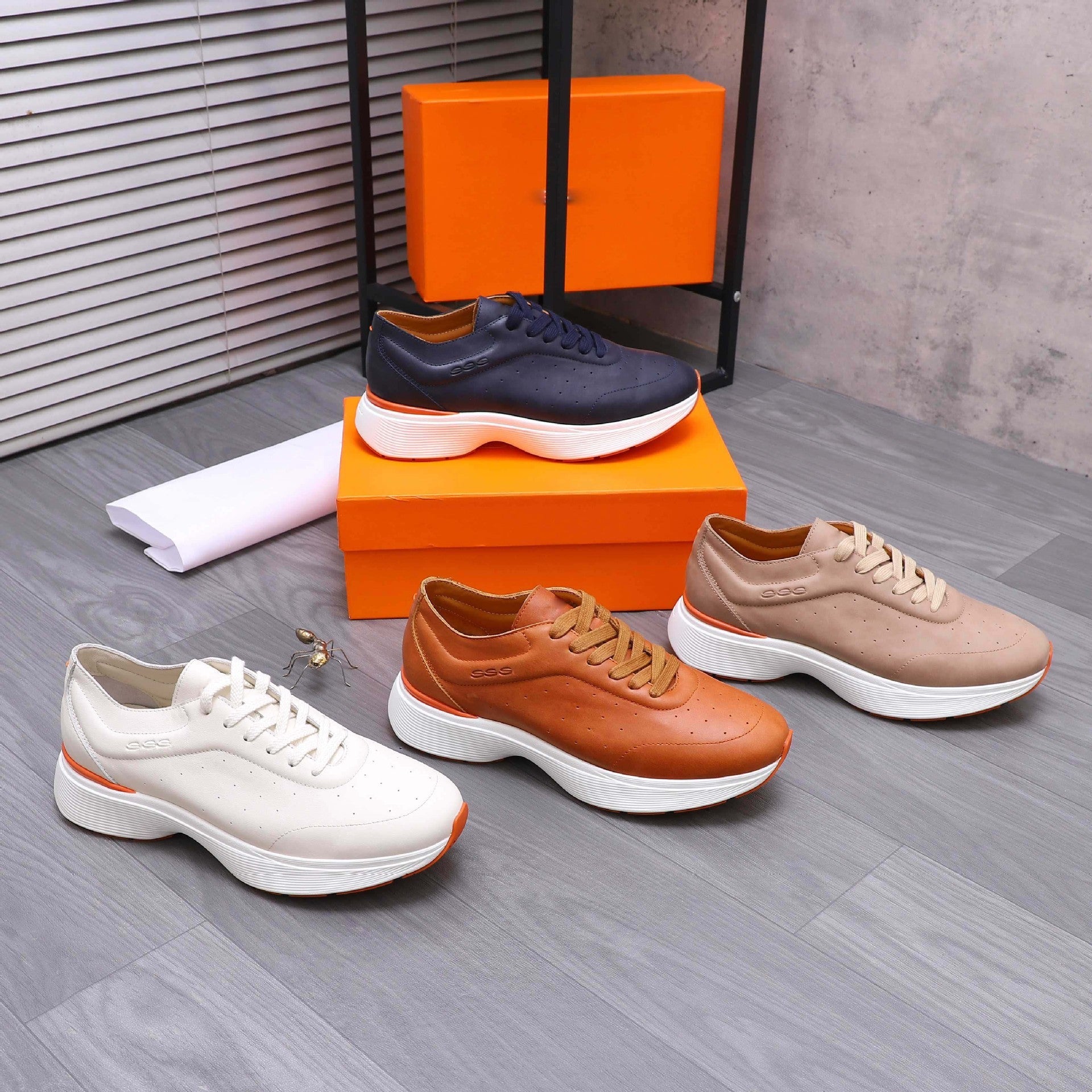 Damen Komfortable Sneakers mit atmungsaktiver Oberflächenstruktur und dämpfender Sohle R&B