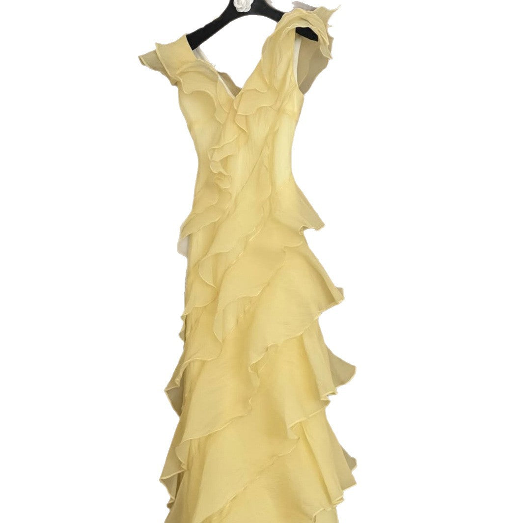 Damen Maxi-Kleid mit elegantem Wasserfall-Rüschendesign und off-shoulder Trägern R&B