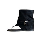Damen Zehentrenner-Stiefel mit modischem Riemendesign und hochwertiger Veloursleder-Oberfläche