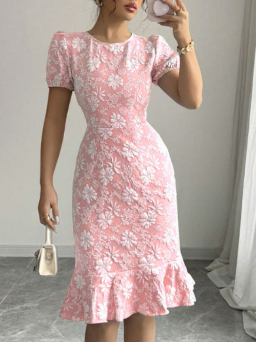 Damen Kleid mit floralem Spitzenmuster und fließendem Saum R&B