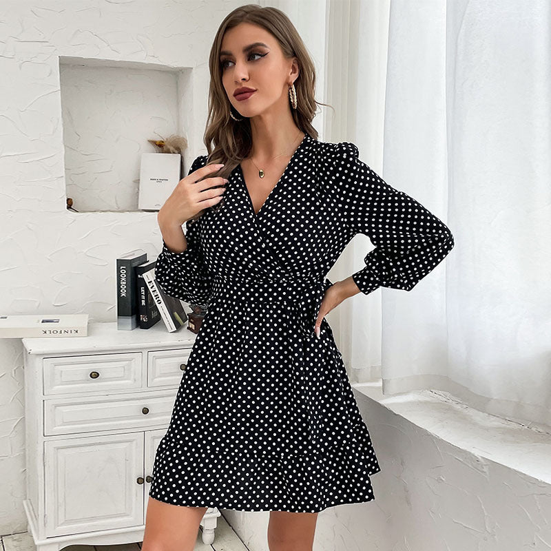 Damen Wickelkleid mit voluminösen Ärmeln und femininen Rüschendetails R&B