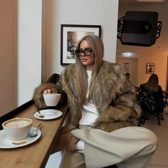 Damen Kuschelige Faux-Fur Jacke mit weichem Innenfutter R&B