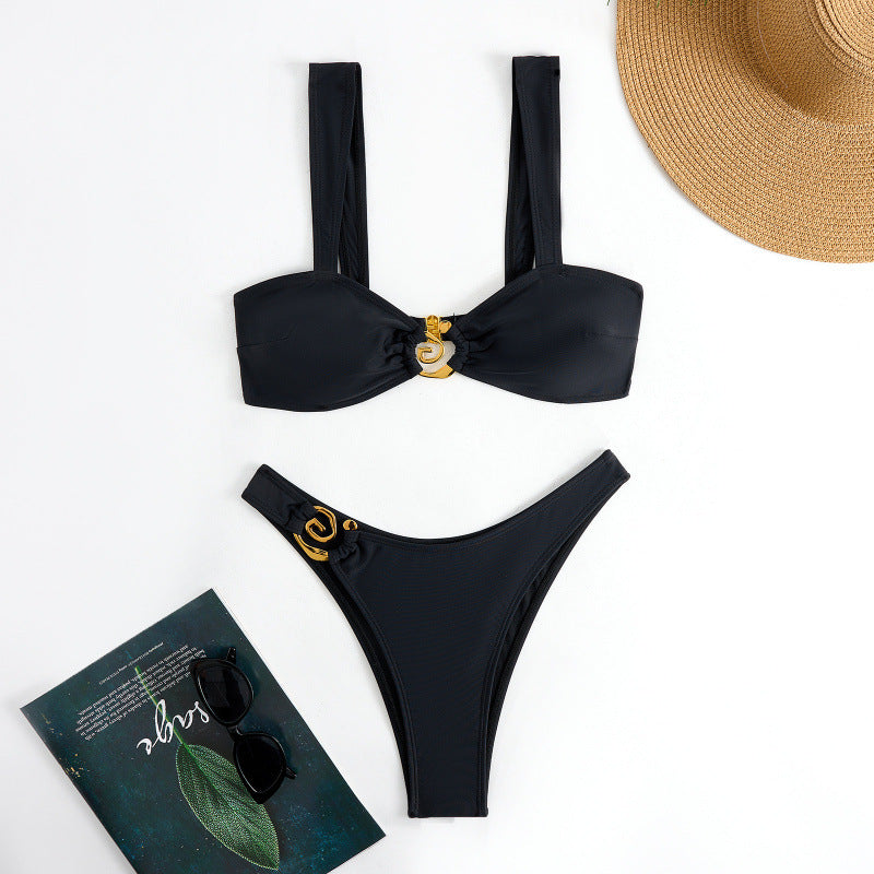 Damen Bikini-Set mit breiten Trägern und modischem Golddetail R&B