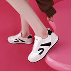 Damen Sneaker mit sportivem Design und atmungsaktiven Einsätzen R&B