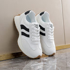 Damen Sportliche Sneakers mit atmungsaktivem Obermaterial und rutschfester Sohle R&B
