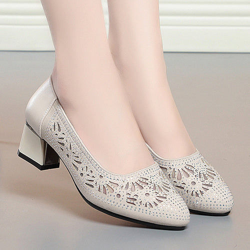 Damen Dekorative Pumps mit funkelnden Strassapplikationen und elegantem Design R&B
