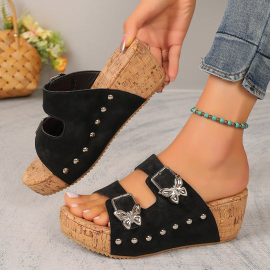 Damen Wedge-Pantoletten mit dekorativen Schnallen und elegantem Korkabsatz R&B