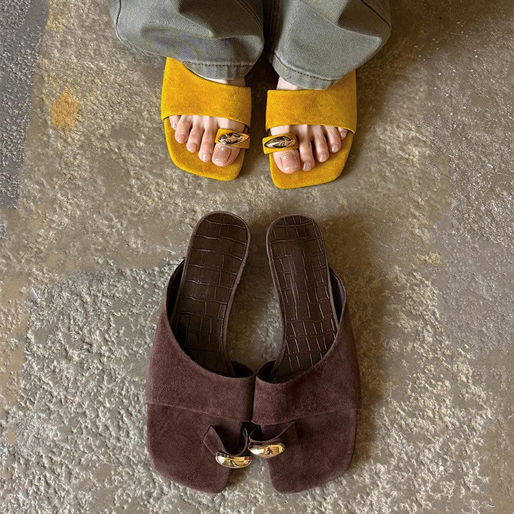 Damen Komfortable und elegante Clogs mit modischem Riemchen R&B
