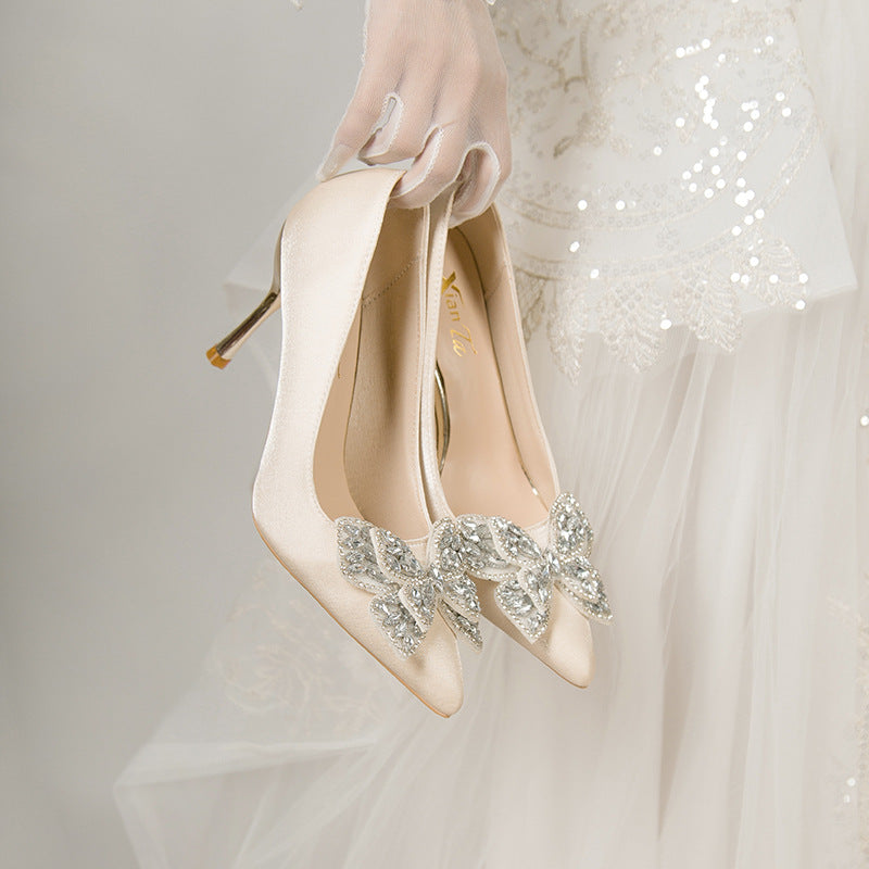 Damen Elegante Pumps mit funkelnder Blumenapplikation und schmalem Absatz R&B