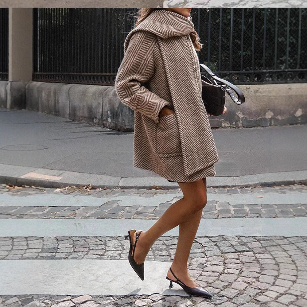 Damen modischer Wickelmantel im strukturierten Design R&B
