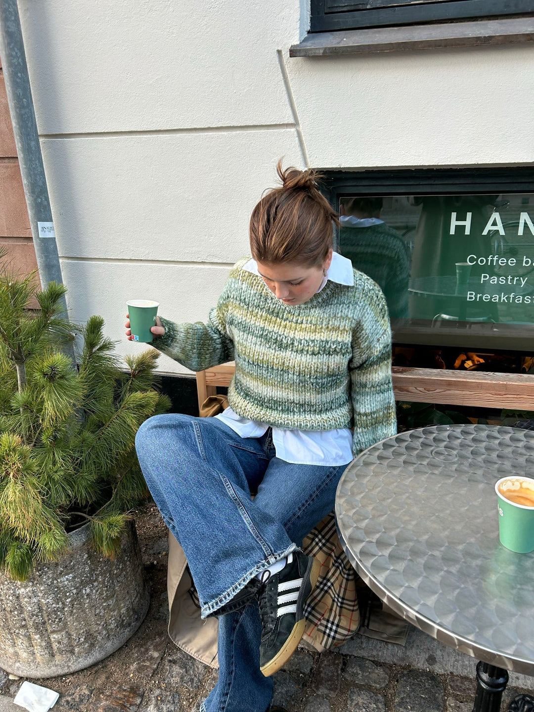 Damen Grober Strickpullover mit weitem Schnitt und breiten Ärmeln R&B