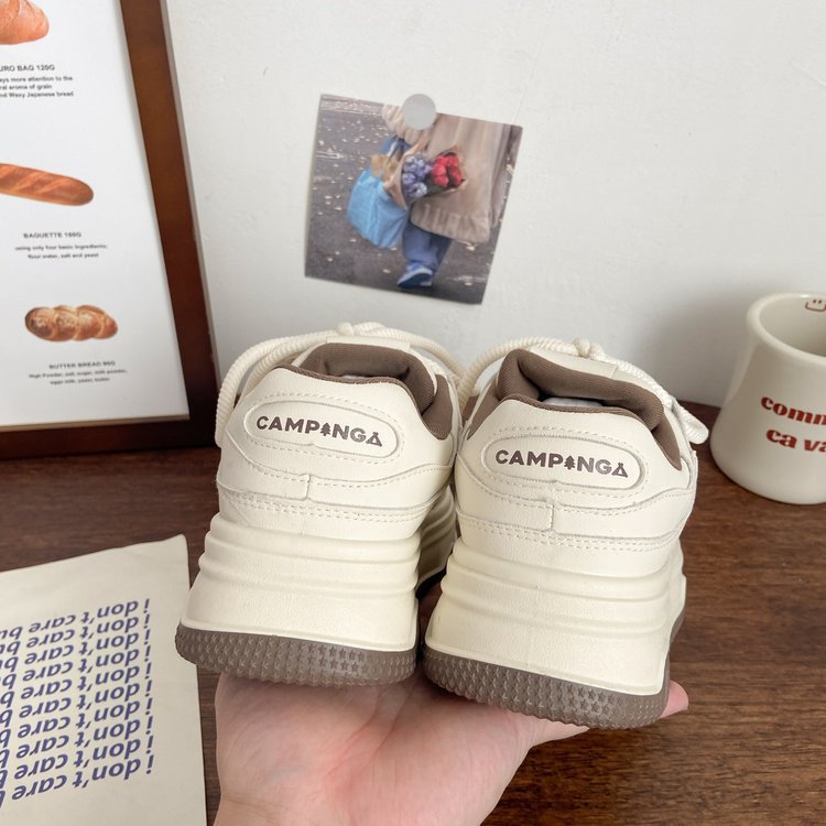 Damen Sportliche Sneakers mit stabiler Sohle und atmungsaktiver Oberflächenstruktur R&B