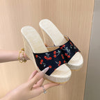 Damen Wedge-Pantoletten mit fruchtigem Muster und rutschfester Sohle R&B