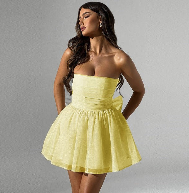 Damen Neckholder Minikleid mit schimmernden Details und eleganter Silhouette R&B