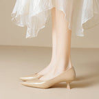 Damen elegante Pumps mit spitzem Zehenbereich und modischem Blockabsatz