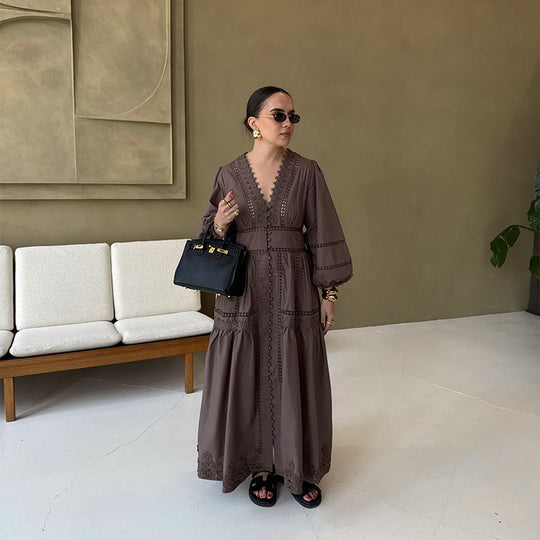 Damen Maxikleid mit kunstvollen Stickereien und luftigen Ärmeln R&B