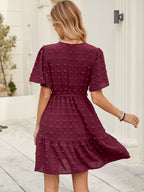 Damen Wickelkleid mit raffinierten Rüschendetails und floralem Relief R&B