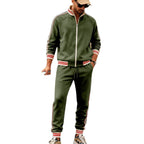 Herren nan sportiver Trainingsanzug mit gestreiften Rippbündchen, Reißverschlussjacke und tapered Jogginghose R&B