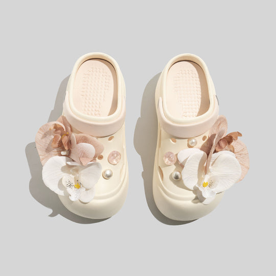 Damen Modische Clogs mit floralen Akzenten und eleganten Details R&B