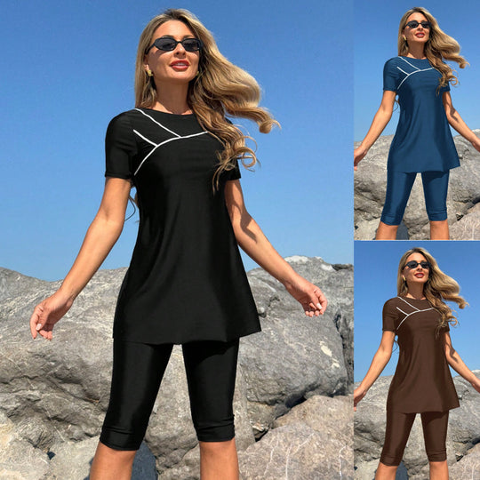Damen Sportliches Strandoutfit mit kurzem Oberteil und Radlerhosen R&B