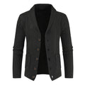 Herren Strickjacke mit modernem Zopfmuster und praktischen Taschen R&B