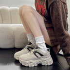 Damen Trendy Sneaker mit ausgeprägter Sohle und sportlichem Design R&B