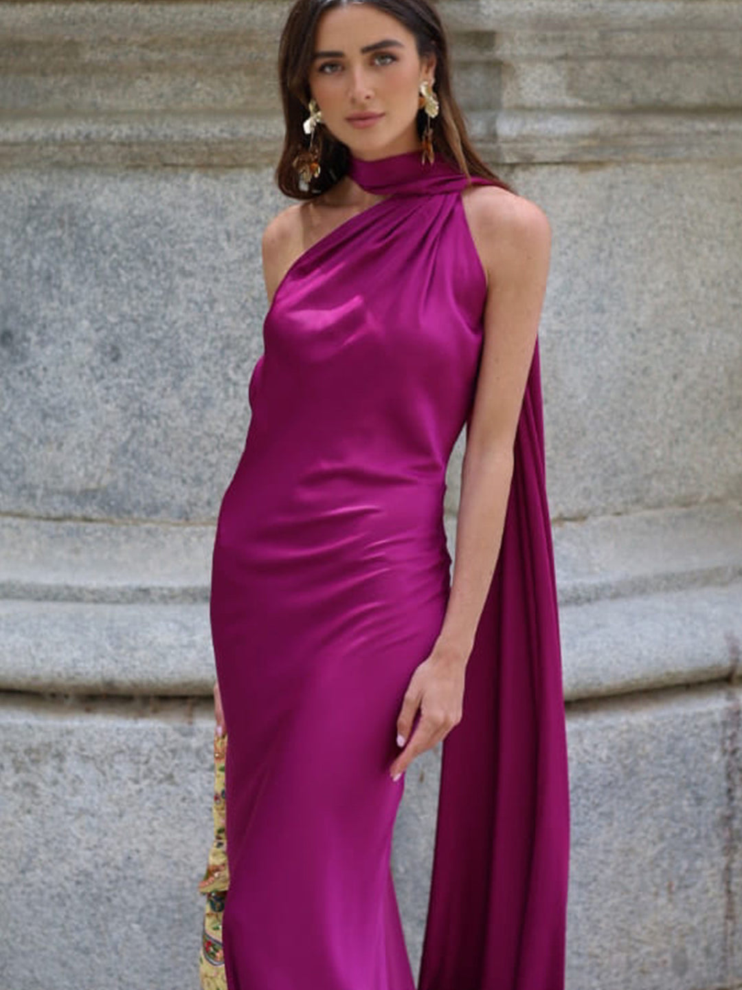 Damen Elegantes Abendkleid mit fließendem Design und schulterfreier Kapuze R&B