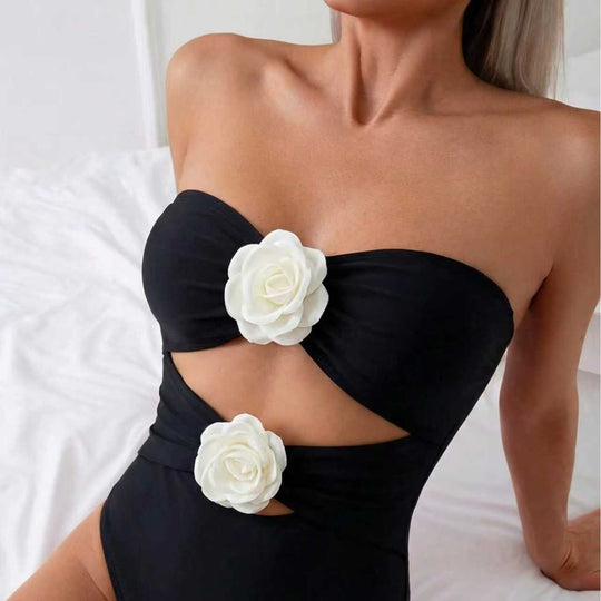 Damen Eleganter Cut-Out-Badeanzug mit floralem Detail R&B