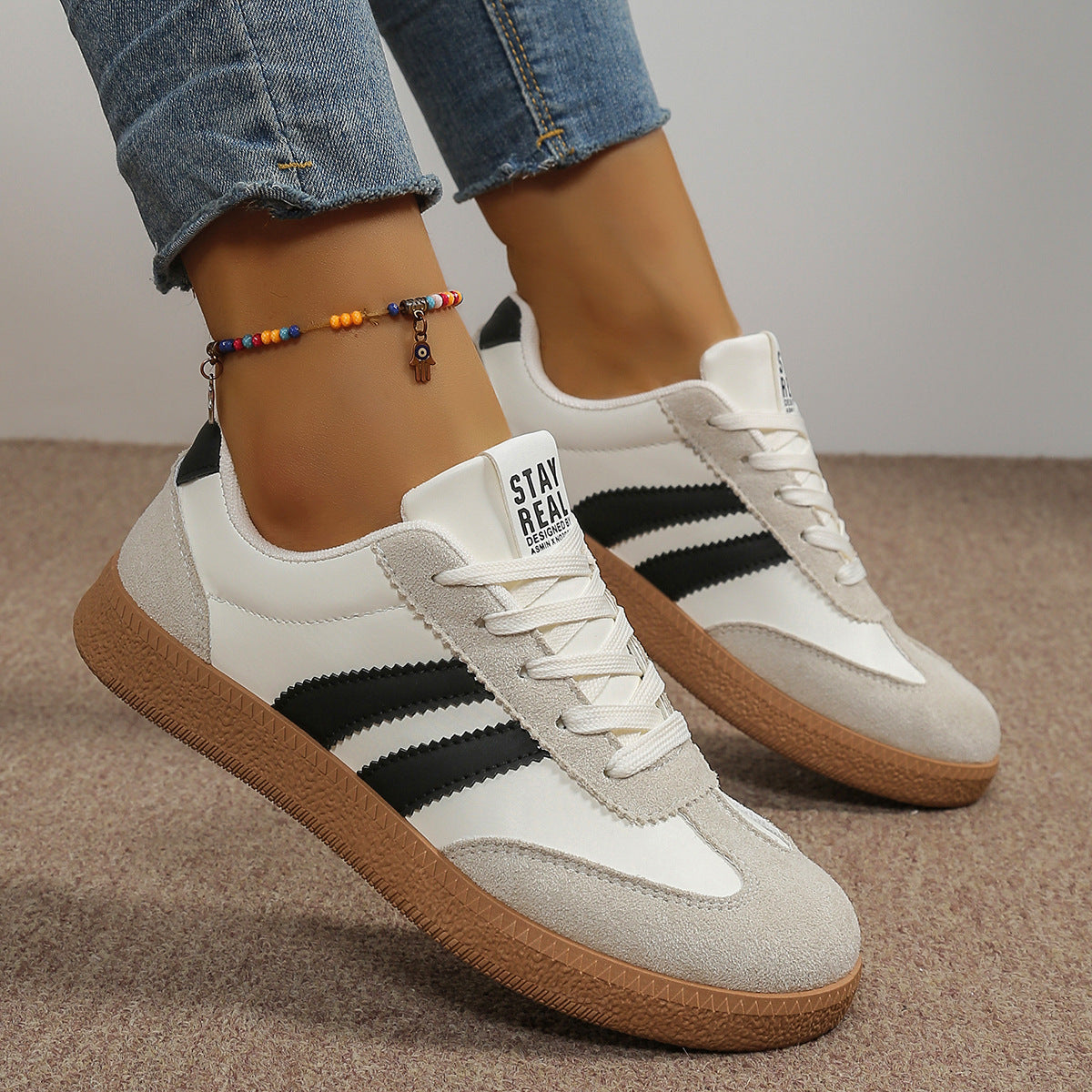 Damen Sneakers im sportlichen Retro-Design mit atmungsaktiven Mesh-Einsätzen und bequemer Sohle R&B
