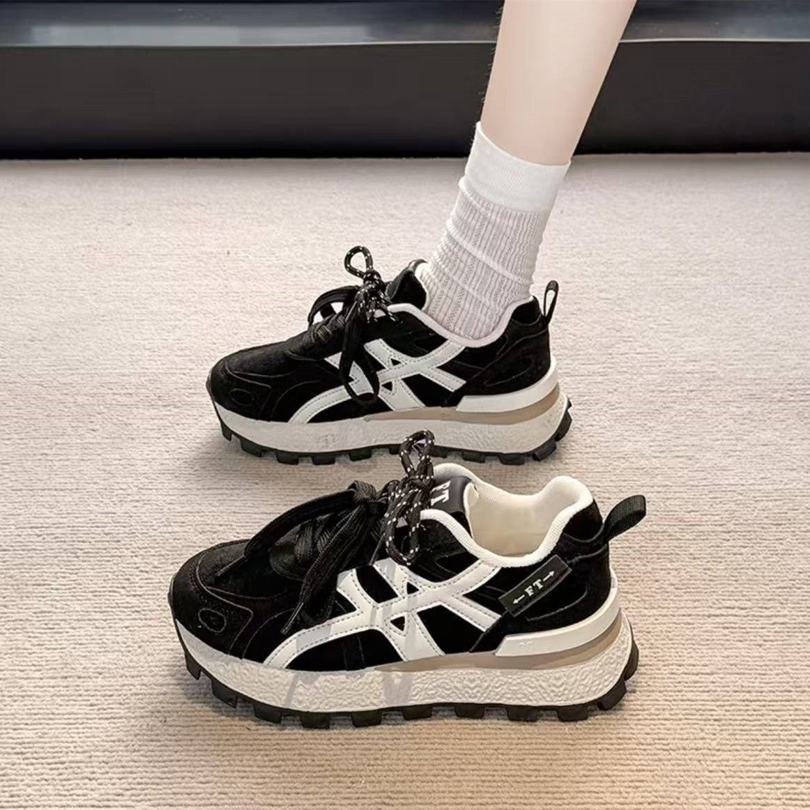 Damen Sportliche Chunky Sneakers mit rutschfester Sohle und atmungsaktiver Obermaterialstruktur R&B