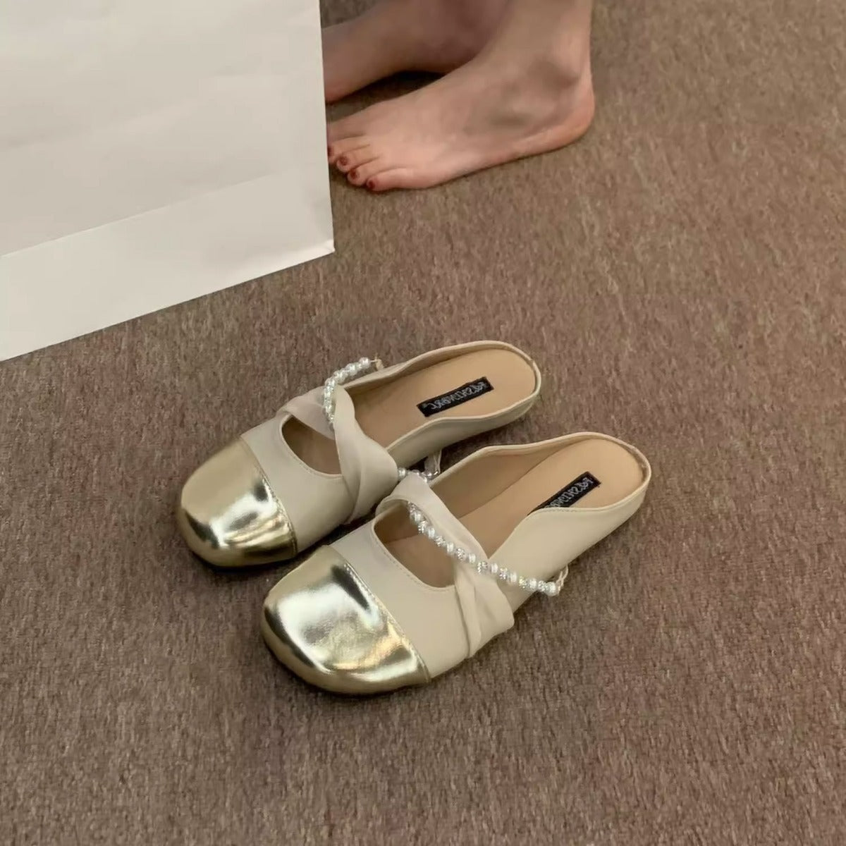 Damen Modische Ballerina-Pantoletten mit eleganter Perlenverzierung R&B