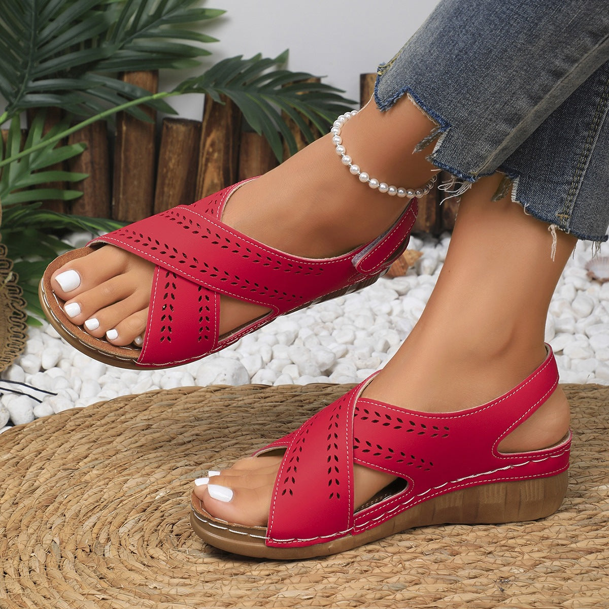 Damen bequeme Sandalen mit durchbrochenem Design R&B