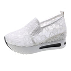 Damen Slip-On Sneakers mit eleganter Spitzenoberfläche und bequemer Dämpfung R&B