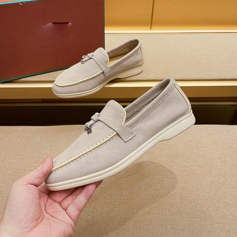 Damen Mokassins aus weichem Wildleder mit modischem Detail von R&B