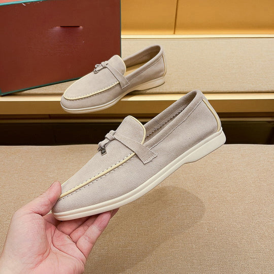 Damen Mokassins aus weichem Wildleder mit modischem Detail von R&B