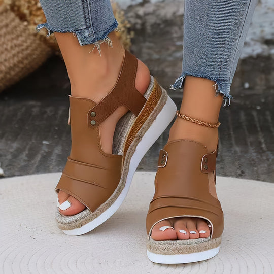 Damen nan Keilsandalette mit juteumwickeltem Espadrille-Plateau verstellbarem Fersenriemen und gepolstertem Komfortfußbett R&B