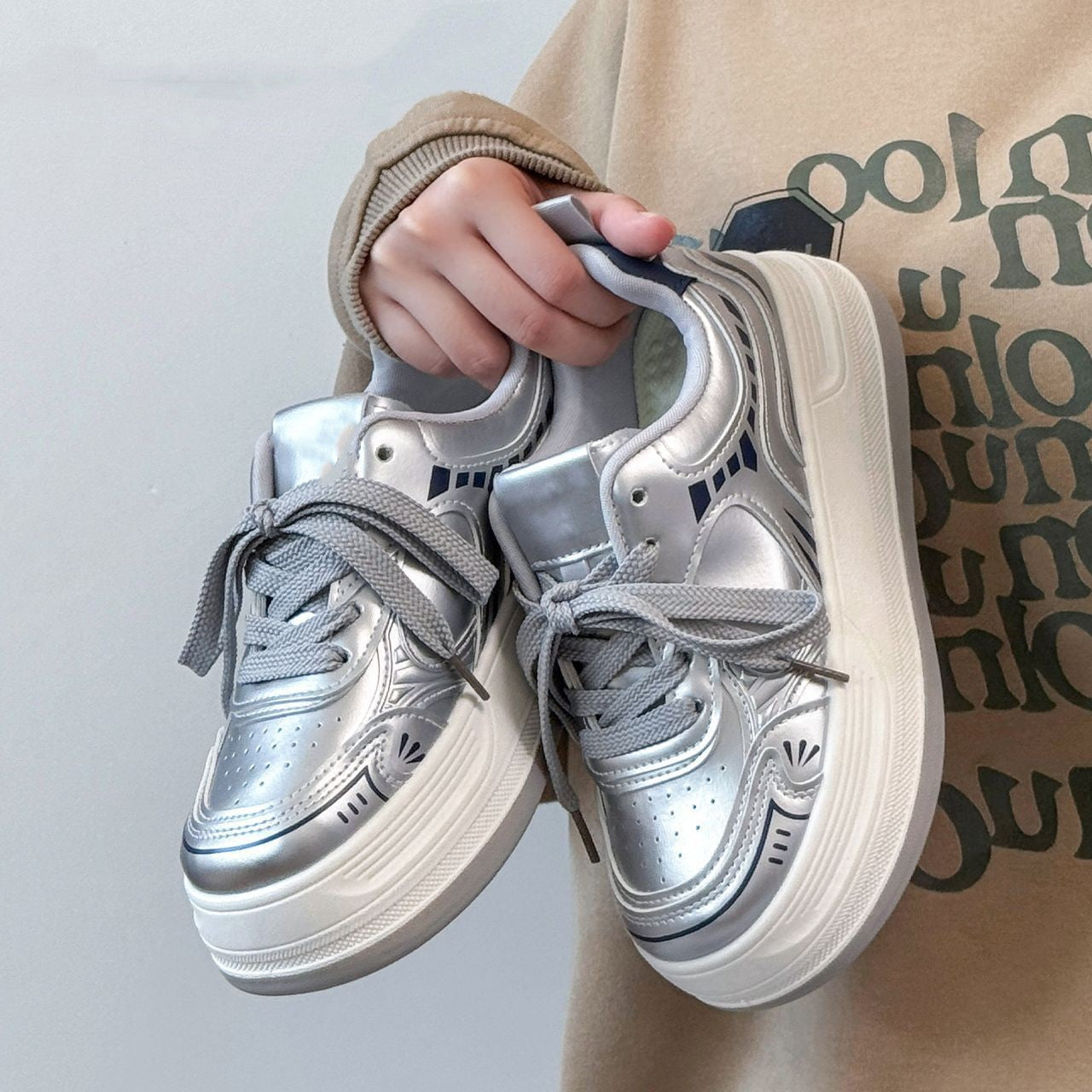 Damen Sportliche Sneakers mit dämpfender Sohle und atmungsaktivem Obermaterial R&B