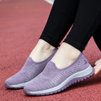 Damen Komfortable Slip-On Sneakers mit atmungsaktivem Obermaterial und dämpfender Sohle R&B