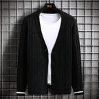 Damen Strickjacke mit Zopfmuster und Knopfdetails R&B