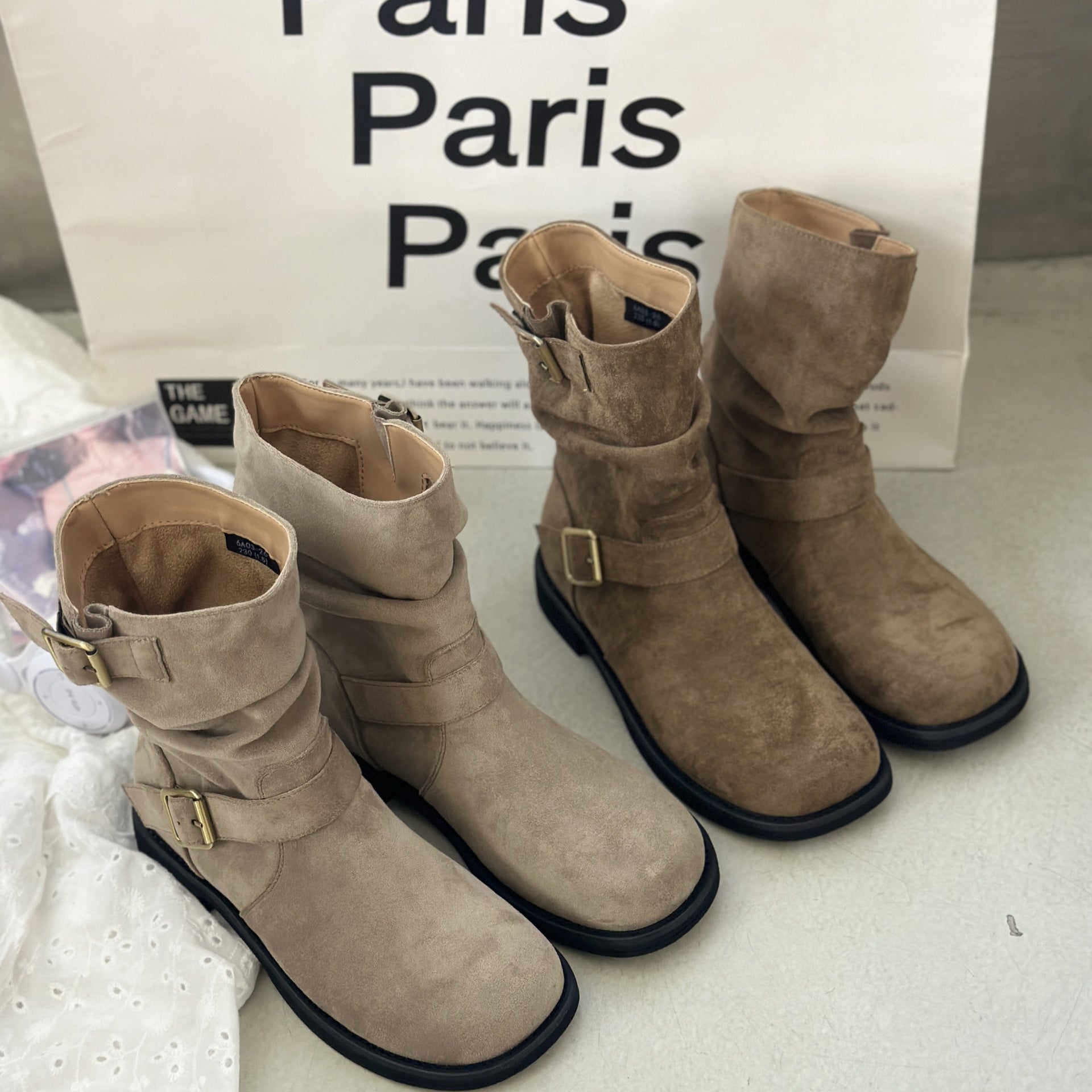 Damen modische Stiefel mit elegantem Riemen und rohem Look R&B