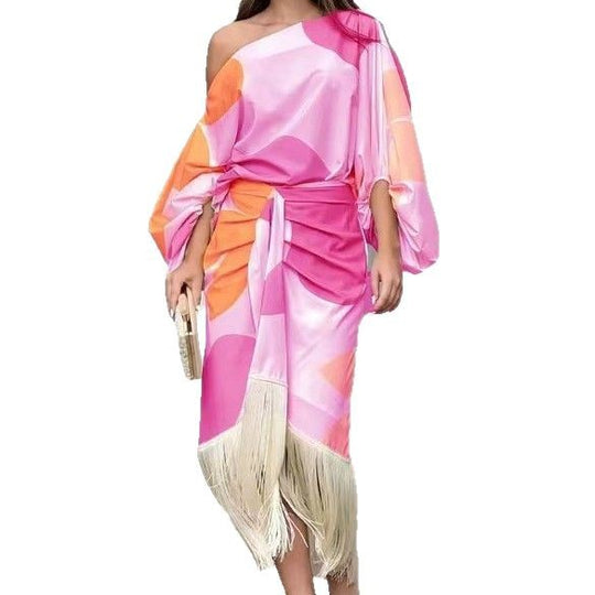 Damen Wickelkleid mit asymmetrischem Schnitt und fransenbesetztem Saum Heidi-Mode