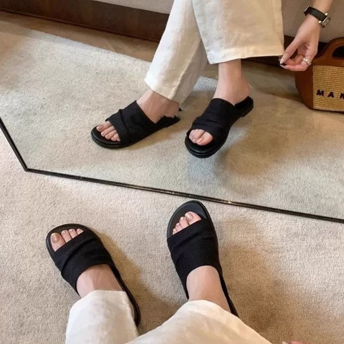 Damen Komfortable Zehentrenner-Sandalen mit breitem Riemendesign und ergonomischem Fußbett R&B