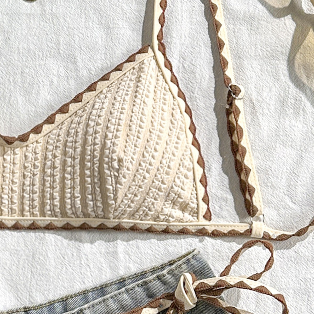 Damen Triangel-Bikini mit gestreiften BindR&Bändern R&B