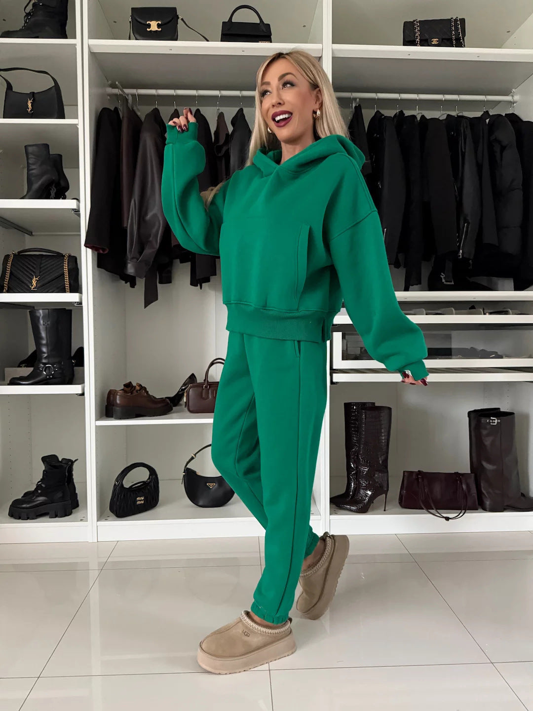 Damen lässiges Fleece-Set mit cropped Hoodie und bequemer Hose R&B