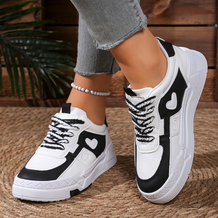 Damen Modische Sneaker mit Herz-Applikation R&B