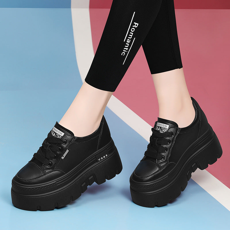 Damen Plateau-Sneaker mit rutschfester Sohle und modischer Schnürung R&B