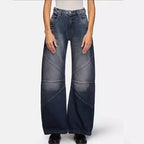 Damen Weite Denim-Jeans mit besonderen Schnittdetails