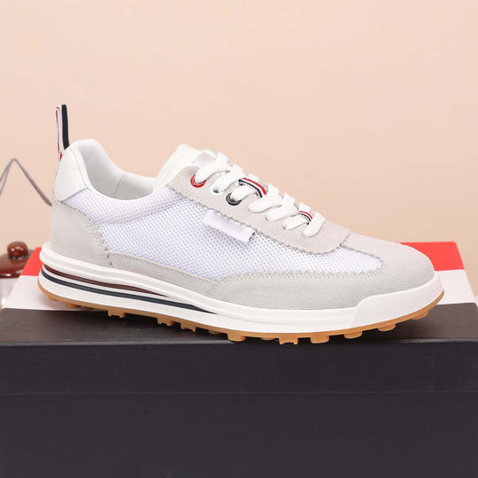 Damen Sportliche Sneaker mit atmungsaktivem Mesh-Obermaterial und dämpfender Sohle R&B