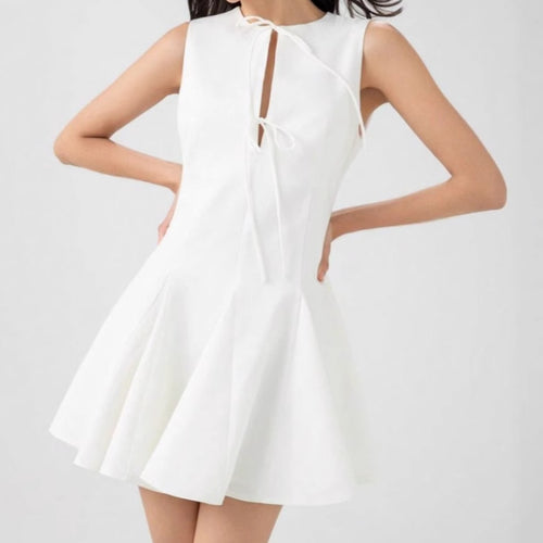 Damen Freizeitkleid mit raffinierten Knoten-Details und schwingendem Saum R&B