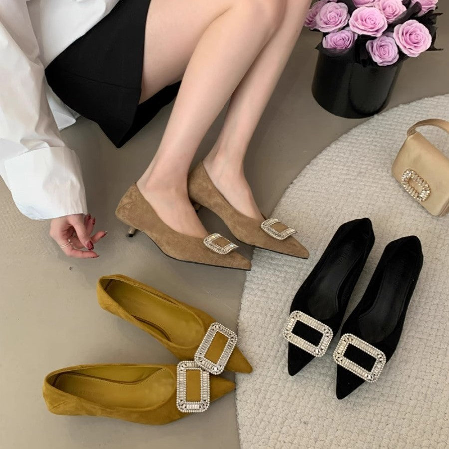 Damen elegante spitze Ballerinas mit funkelndem Schmuckdetail R&B